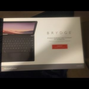 Brydge Wireless Keyboard for surface pro 4,5,6,7 brand new never used